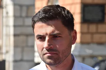 'Uvijek kad se pojavi neki problem u Vladi, netko napusti SDP'