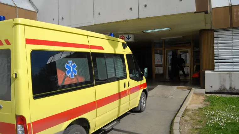 Užas u Starom Petrovom Selu: Na dvogodi&scaron;nje dijete pao ormar u kući, umrlo u bolnici