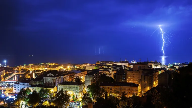 Dolazi drastična promjena vremena, velika je vjerojatnost za nevere