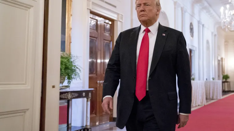 Bijela kuća: Trump otkazao posjet Aziji i putuje u Europu