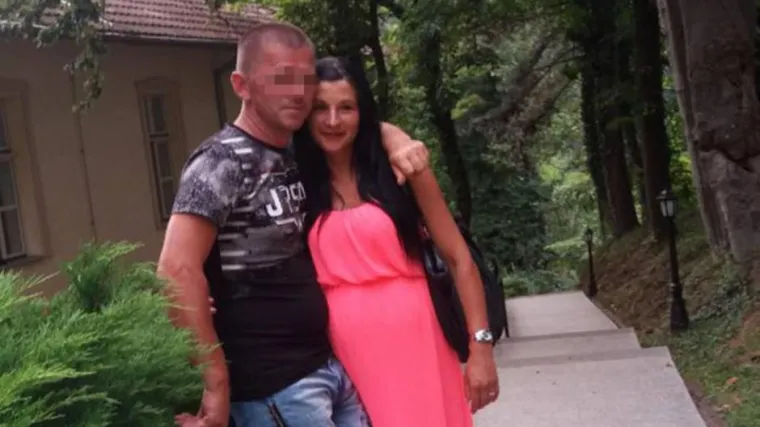 'Trudna Suzana izašla je iz slupanog auta, upitala muža je li dobro, a onda se srušila'