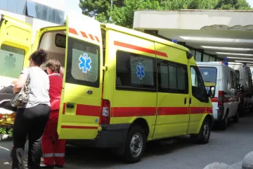Slomljeni su joj kuk i ruka