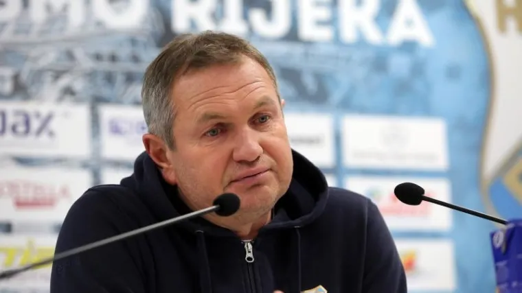 Rijekin trener govorio o derbiju, ali i bez zadr&scaron;ke poručio: 'To me vrijeđa. To nitko ne zaslužuje'