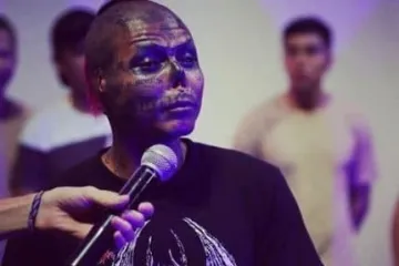 Tip odrezao vlastiti nos i uši zbog bizarne ljubavi prema jednom dijelu tijela