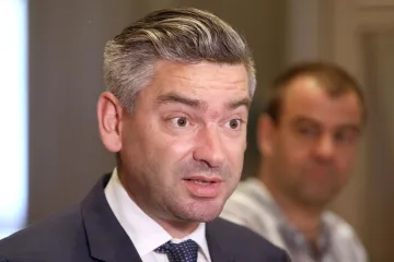 'Neka provjere svu dokumentaciju i komunikaciju grada Pule i Uljanika'