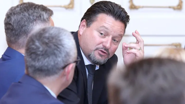 'Kontinuirano je kršio Statut stranke, u siječnju je dobio prvu opomenu'