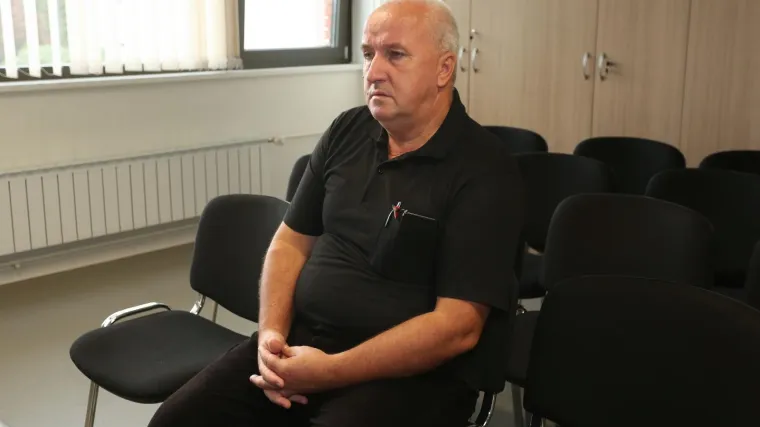 Paloš tvrdi da je mladića htio samo prestrašiti i da se uboda nožem ne sjeća