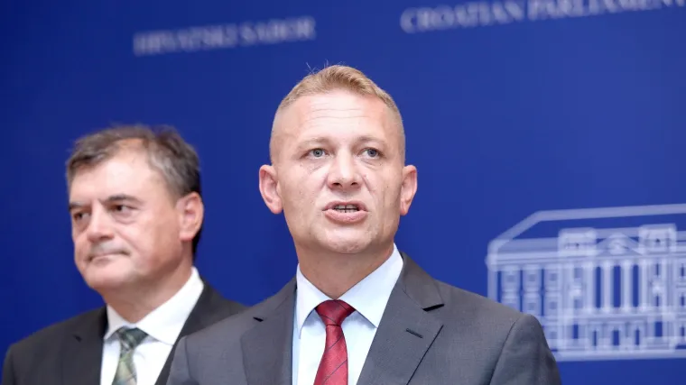 Oporezivanje imovine: 'Bacamo Plenkoviću rukavicu da pokaže da je bolji od onih prije njega'