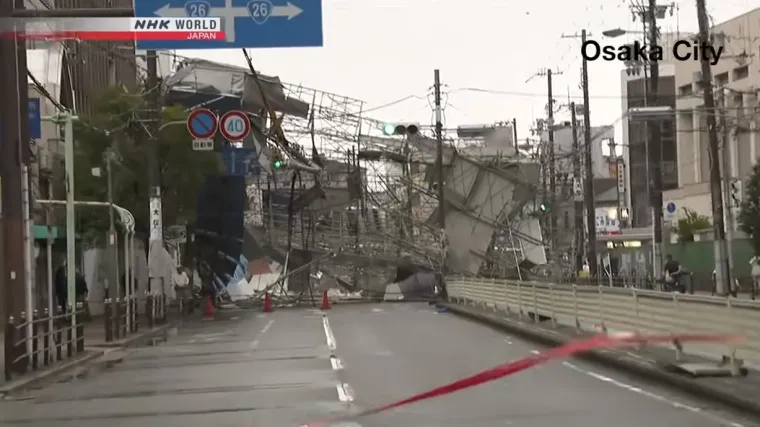U najsnažnijoj oluji u posljednjih 25 godina poginulo devet ljudi, snimke razaranja su zastra&scaron;ujuće
