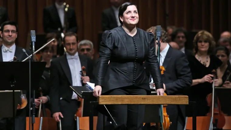 Tereti ju se za zloporabu položaja i povredu obveze vođenja poslovnih knjiga