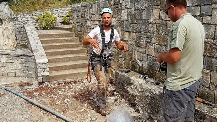 Na Korčuli sadili lipu pa otkrili jamu duboku 35 metara