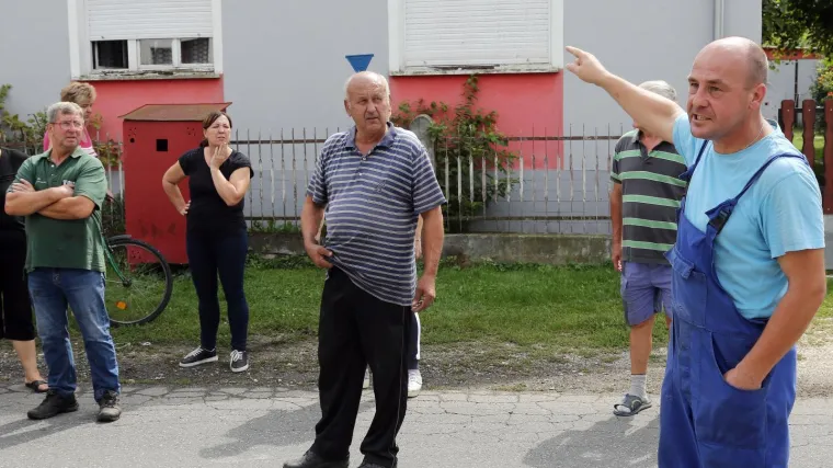 Prosvjed zbog Roma koji maltretiraju mje&scaron;tane i 'kradu sve &scaron;to stignu'