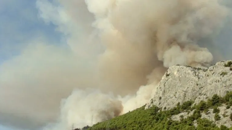 Vatra gutala maslenike u Solinu i pored Splita: Vatrogasci uspje&scaron;no lokalizirali požar
