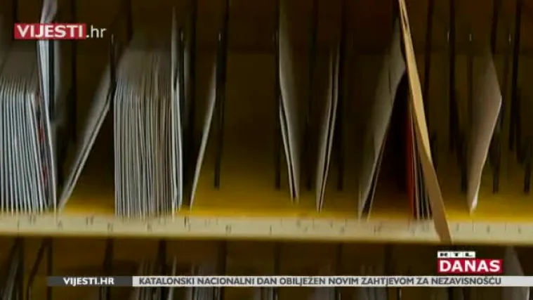 Zbog bolesti ili izolacije ne mogu do banke, a često su i žrtve prijevara: 'Neka nam po&scaron;tari nose mirovine'