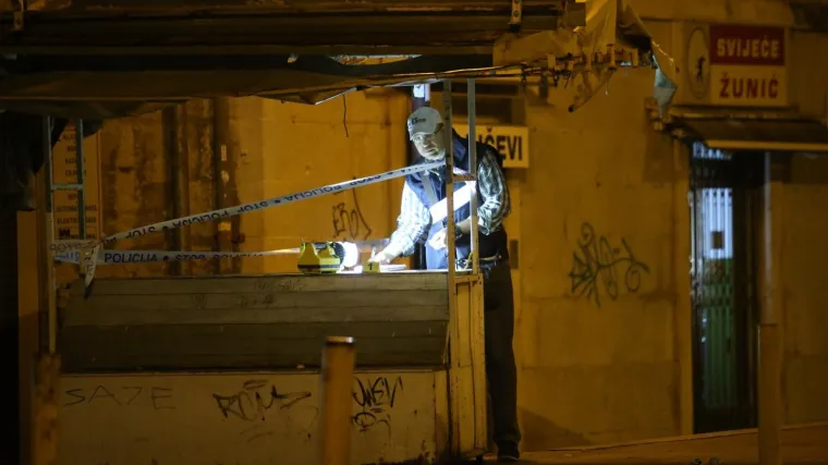 Oteo im novac: Naoružani mu&scaron;karac presreo ljude na ulici u Splitu i pucao