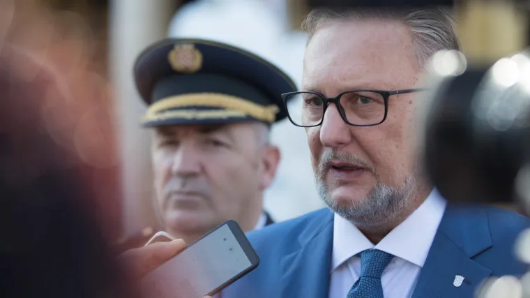 'Imamo radnu skupinu koja intenzivno istražuje ratne zločine. Penava to zna'