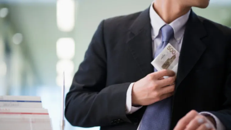 Vlasnik tvrtke, &scaron;ef banke... Četverac iz &Scaron;ibenika osumnjičen za &scaron;tetu od 39 mil. kuna