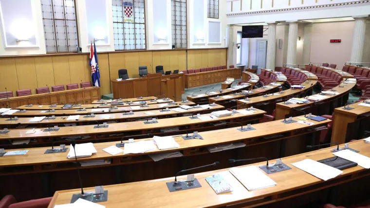 Posao iz snova: Saborski zastupnici rade dvostruko manje od prosječnog radnika za triput veću plaću