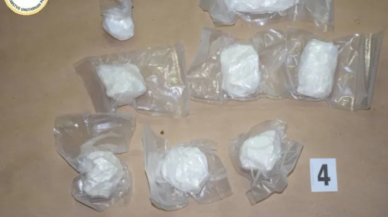 Opremljena od glave do pete: Splićanka uhićena zbog oružja i vi&scaron;e od 250 grama amfetamina