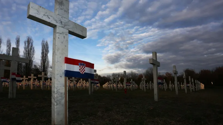 Rije&scaron;eno ubojstvo branitelja: Izveo je 'Kolu' iz hangara na Ovčari, odveo do kanala i pucao u njega