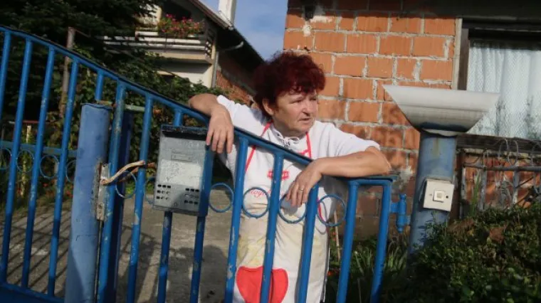 Vlak okrznuo ženu, svi su mislili da je stradala, a ona oti&scaron;la kući - kuhati ručak