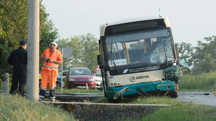 Autobus s 36 djece iz BiH imao prometnu u Italiji: Vozač poginuo, 16 osoba ozlijeđeno