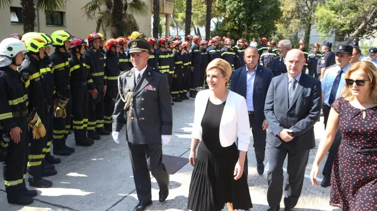 Predsjednica obi&scaron;la Divulje pa izrazila nadu da će ubuduće rijetko obilaziti požari&scaron;ta
