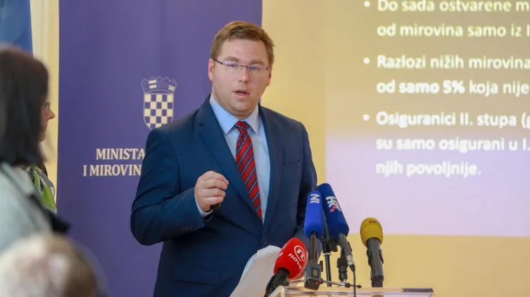 Osobe koje su '62. godi&scaron;te i imaju 35 godina staža te prosječnu plaću imat će 600 kuna manju mirovinu