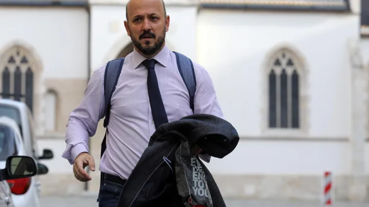 'Ovo predugo traje...'