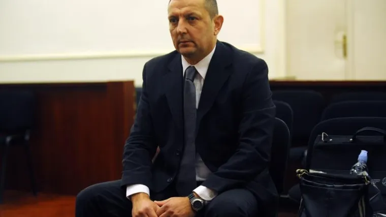 Poznati nogometni sudac, osuđen prije godinu dana, izbjegavao kaznu - do danas