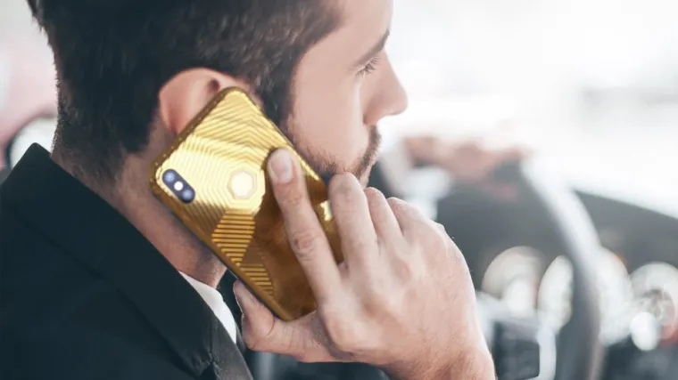 U prodaji iPhone XS Max od čistog zlata, u odnosu na njega 'obični' novi iPhone djeluje jeftino