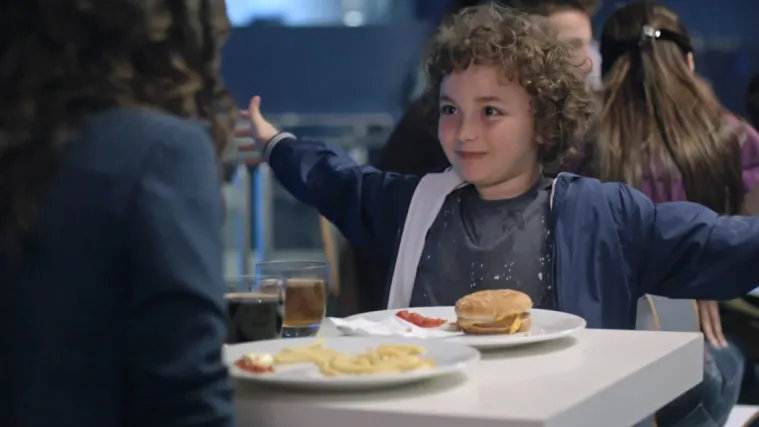 Kan se zbližava s Naz, a Neslihan otkrije Fejzi kakav je Murat (Kazna)