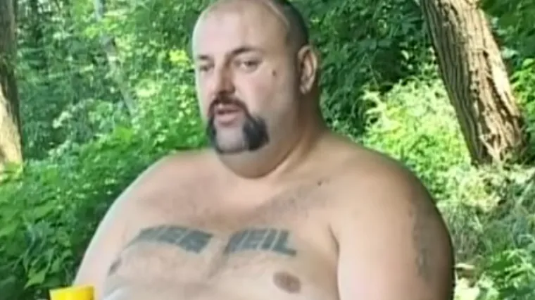 U 'FARMU' UŠAO ČOVJEK S OGROMNOM 'SIEG HEIL' TETOVAŽOM: 'Dođe mi da potučem pola sela i ostavim zadnji metak za sebe'