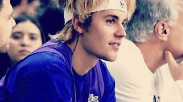 Nekontrolirano se trese i pravi stra&scaron;ne grimase