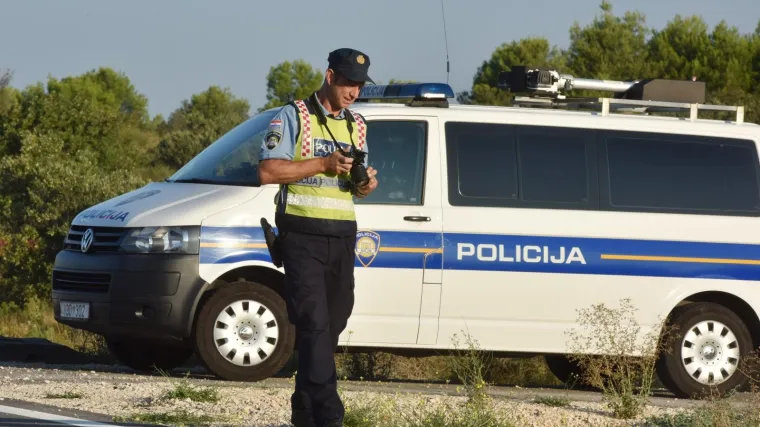 Mladi policajac (27) sletio s ceste, udario u kameni usjek i poginuo