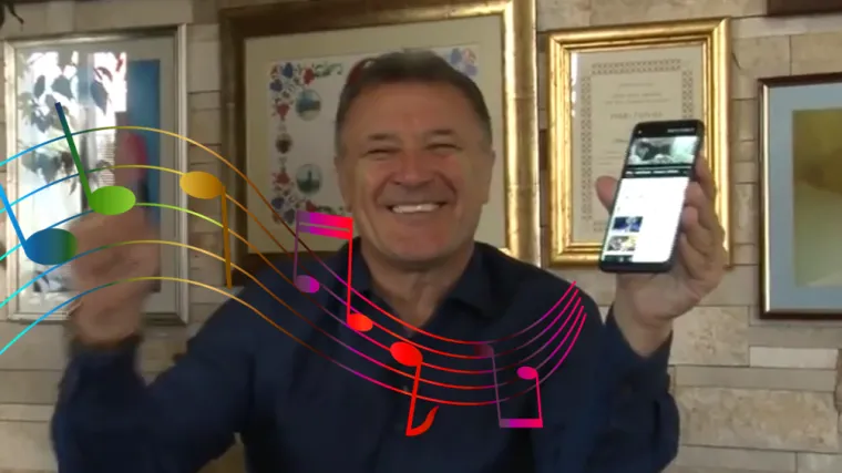 'Život bez tebe taman je!' Neopterećeni Mamić pjeva Halida dok narod zbog njega bijesni