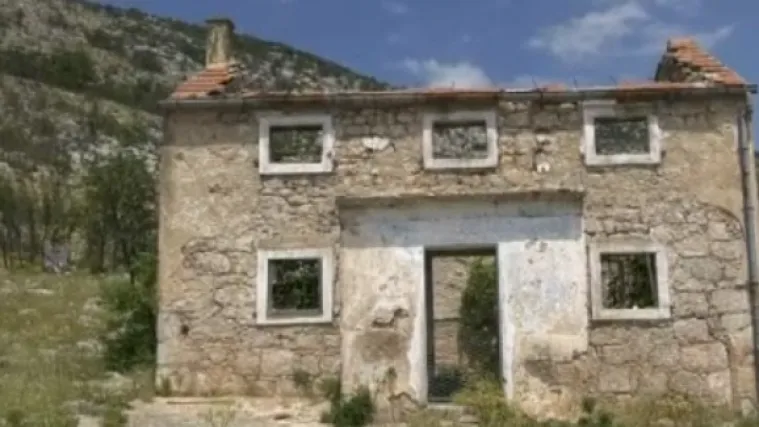 Od trnja do zvijezda: Rodio se u ovoj kući na Velebitu, a sinoć je i službeno pokorio svijet