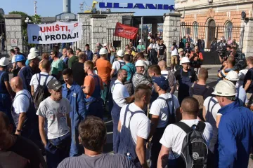 'Objavite za što sve jamče porezni obveznici'