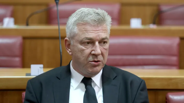 Ostojić: Važne istrage protiv moćnih ljudi padaju jer imaju jake kumove, a zna se da 'kum nije dugme'