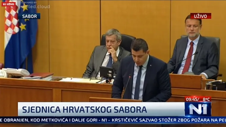 Raspravlja se o Vladinom prijedlogu porezne reforme