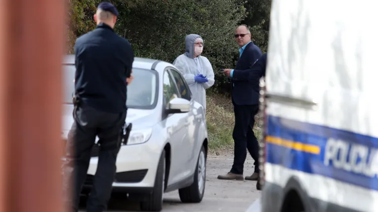 Ubio tasta, nožem ranio partnericu i to sve pred njihovim sinom: 'Dječak je molio za pomoć'