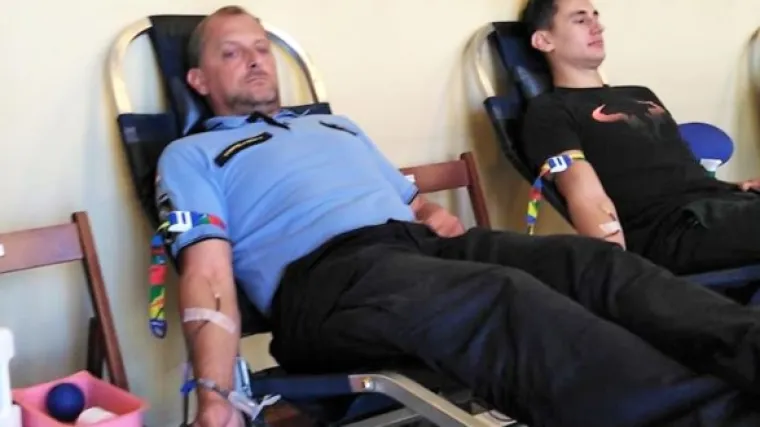 Riječka policija darovala krv, prikupljena 21 doza krvi