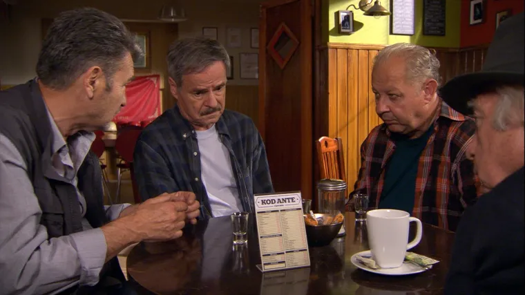 U selo dolazi biskup, a Petra se polako uhodava u posao (Na granici)