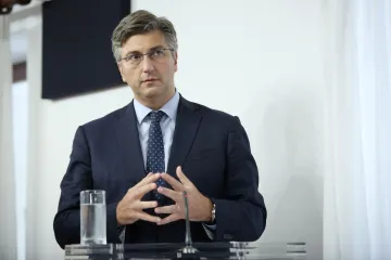 Plenković o 'aferi kum': Nije dobro da iz sigurnosnog sustava izlaze informacije