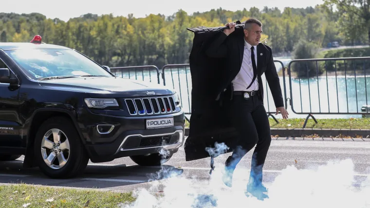FOTO, VIDEO Policija proslavila svoj dan uz jurnjavu automobila, pucnjavu i eksplozije!