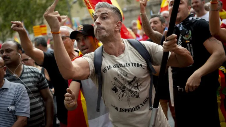 Separatisti napali katalonske policajce jajima i vrećicama s bojom