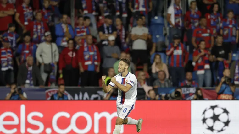 Nikola Vla&scaron;ić: 'Želim pobijediti Real i nadam se pozivu Zlatka Dalića u studenom'