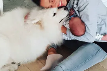 Pokazala sina Olivera i njegovog prijatelja