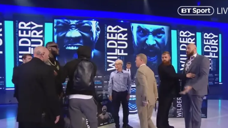 'Nisi spreman za mene! Sam sebe će&scaron; izje**ti u ringu!'