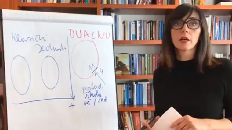 Ministrica pred pločom o zabludama: 'Profesori povijesti i kemije neće ostati bez posla'